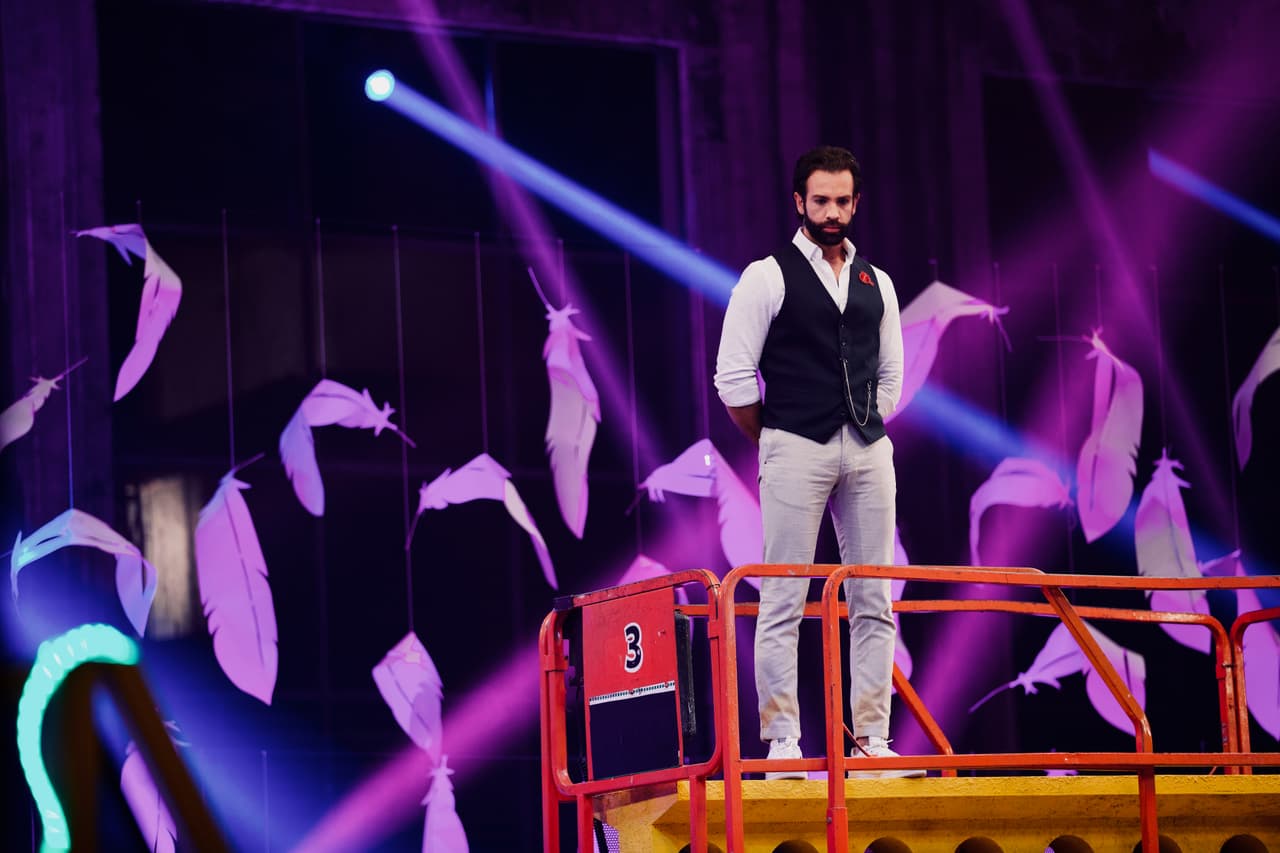 Las parejas tenían 5 minutos para ganar los $30,000 pesos en juego.
