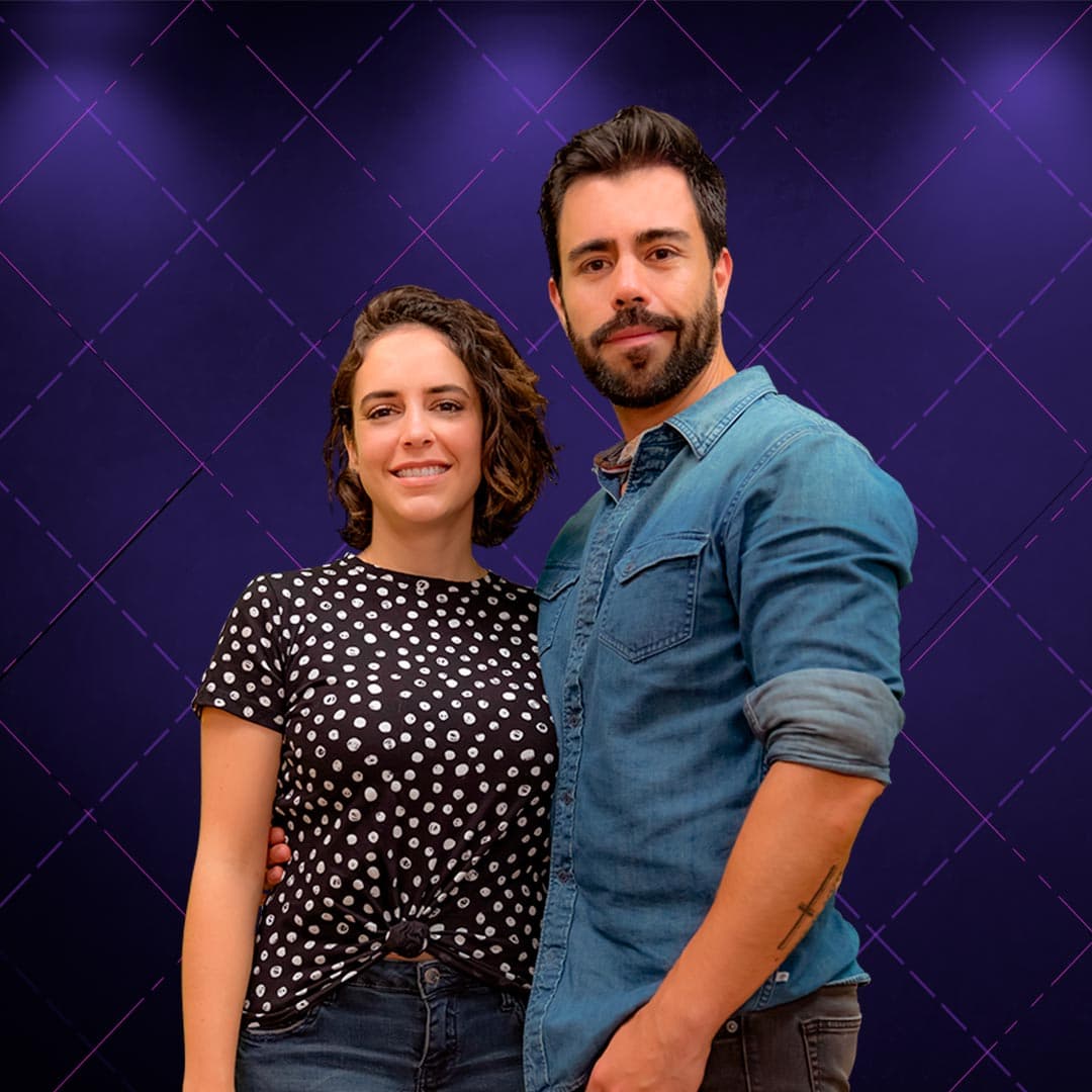 Pía Vergara y Efraín Berry: Llevaban 4 años juntos al momento de entrar al reality. Empezaron a salir, él le pidió que fuera su novia, 1 año después se fueron a vivir juntos, y 3 años después él se arrodilló para pedirle a Pía que se casara con él. El 2 de marzo del 2019 tuvieron la boda que siempre imaginaron.