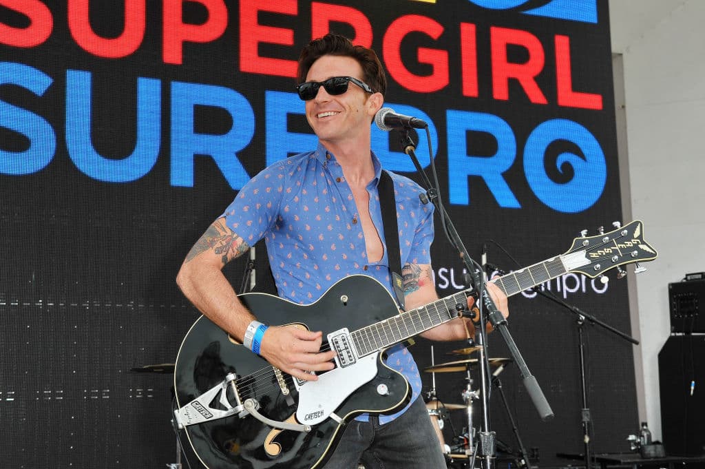 Y cabe mencionar que también su música ha sonado en algunas películas, como "Superhero! Song" de la comedia 'Superhero Movie' (2008), "Wishful Thinking" con 
<a href="https://www.televisa.com/canal5/series/galeria-fotos-daniella-monet-porrista-icarly-rebecca-zoey101-trina-vega-victorious-tootie-padrinos-magicos">Daniella Monet</a> en ' A Fairly Odd Christmas' (2012), "Solo Flight" y "What You Need" (crédito como Alpha Beta) en 'Wings: Sky Force Heroes' (2014), "Day & Night" en 'LA Slasher' (2015).