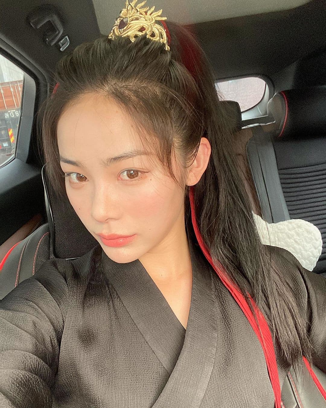 Liu Yaxi documentó en Instagram la filmación de la cinta de Disney y compartió las imágenes a mediados de septiembre de este año.
