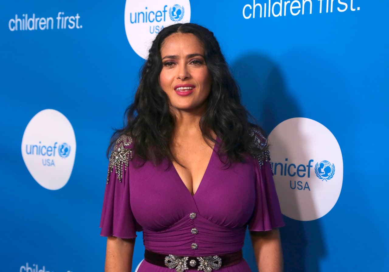 Salma Hayek acaba de cumplir 53 años y hace tan sólo unas semanas se anunció su unión al Mundo Cinematográfico de Marvel.