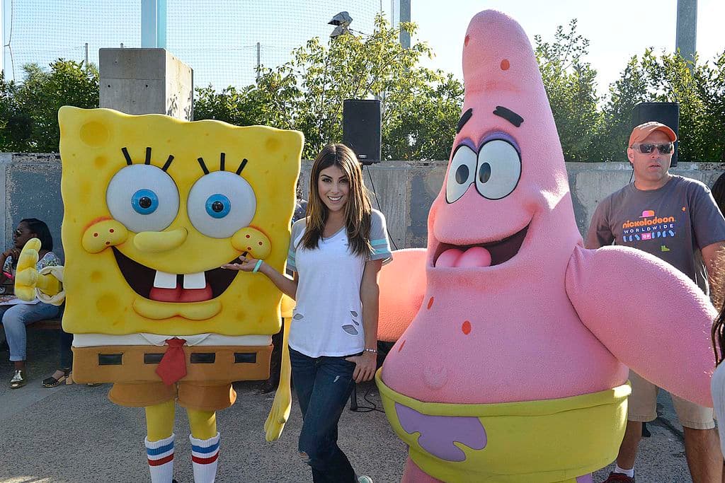 Esta actriz forma parte del universo televisivo de Nickelodeon, pues participó en varias series, no en Bob Esponja, pero sí la vimos en muchas.