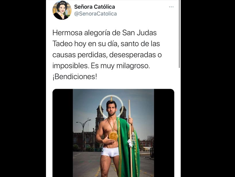 Una vez más aparecieron memes de personas adaptando la vestimenta del santo.