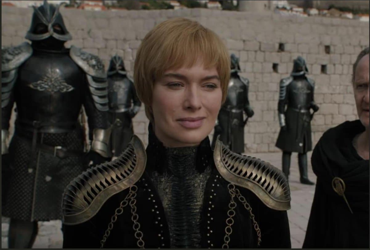 Hay quienes siguen ebrios de poder. Aunque, en el caso de Cersei, tal vez la veamos por fin caer después de tantas maquinaciones.
