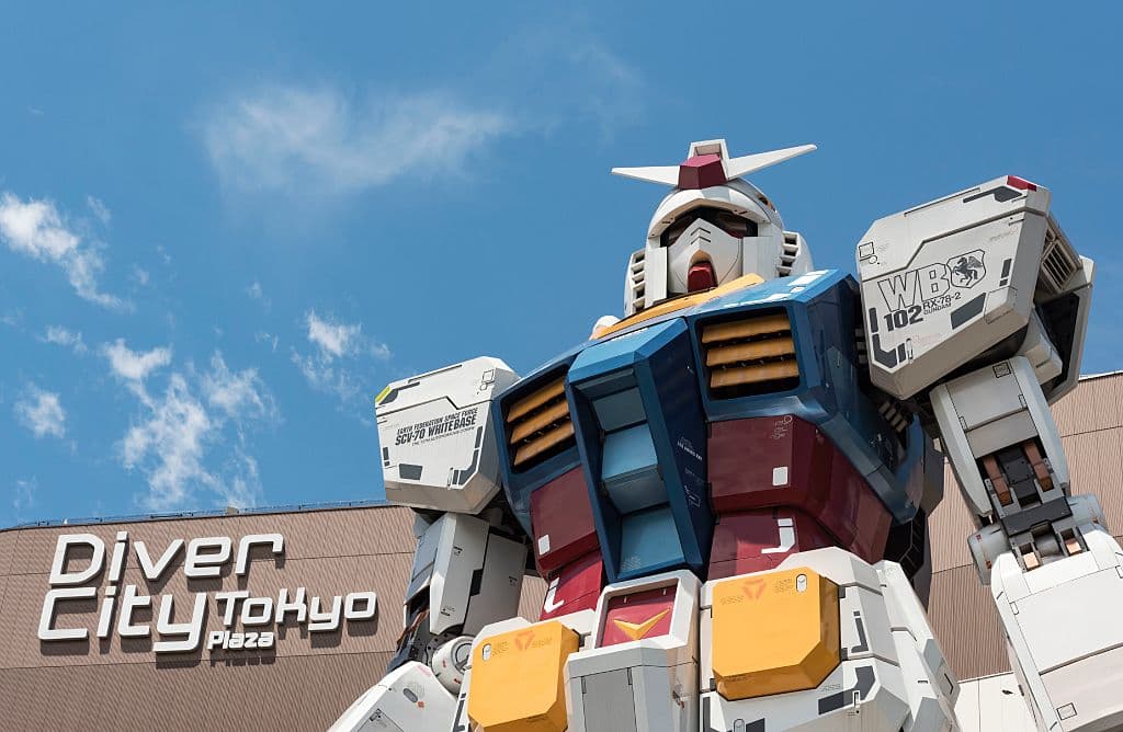 Un Gundam de 18 metros de altura en exhibición permanente en Odaiba el 31 de mayo de 2014 en Tokio, Japón.