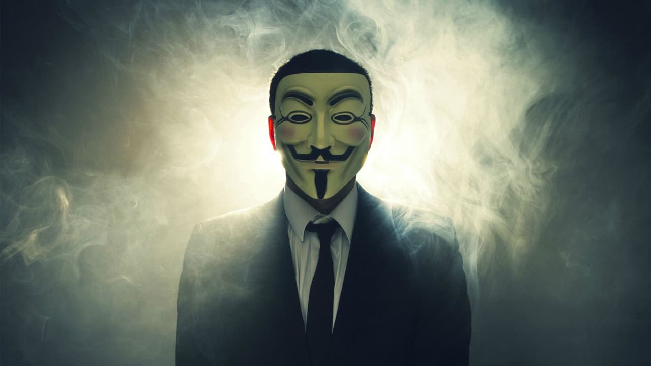 Anonymous, la legión de hackers, ha revelado supuesta evidencia que liga a gobiernos, celebridades y familias reales con círculos de explotación sexual infantil.