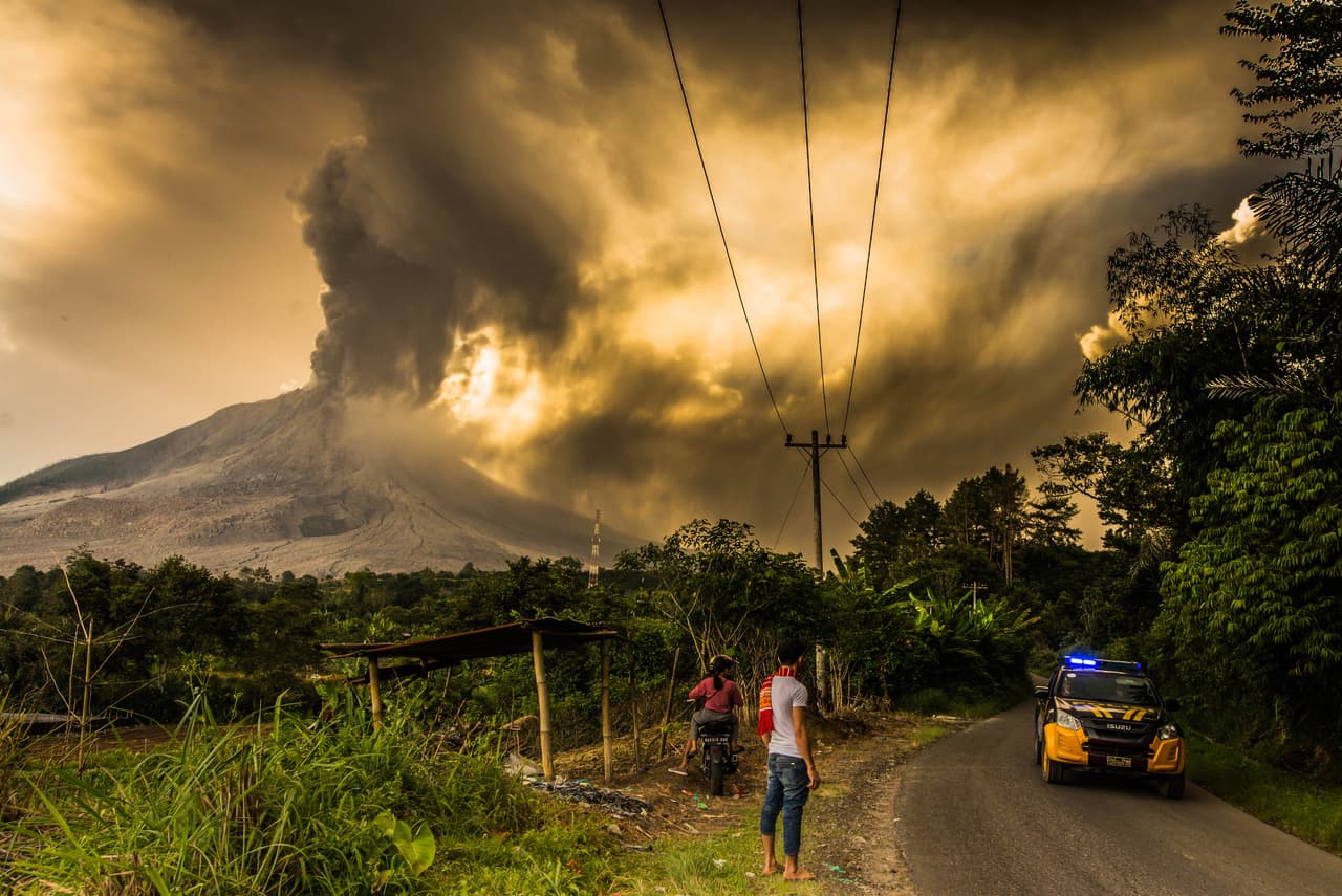 El volcán Krakatoa tuvo una importante actividad en medio de la pandemia. Como si nos faltara un volcán.