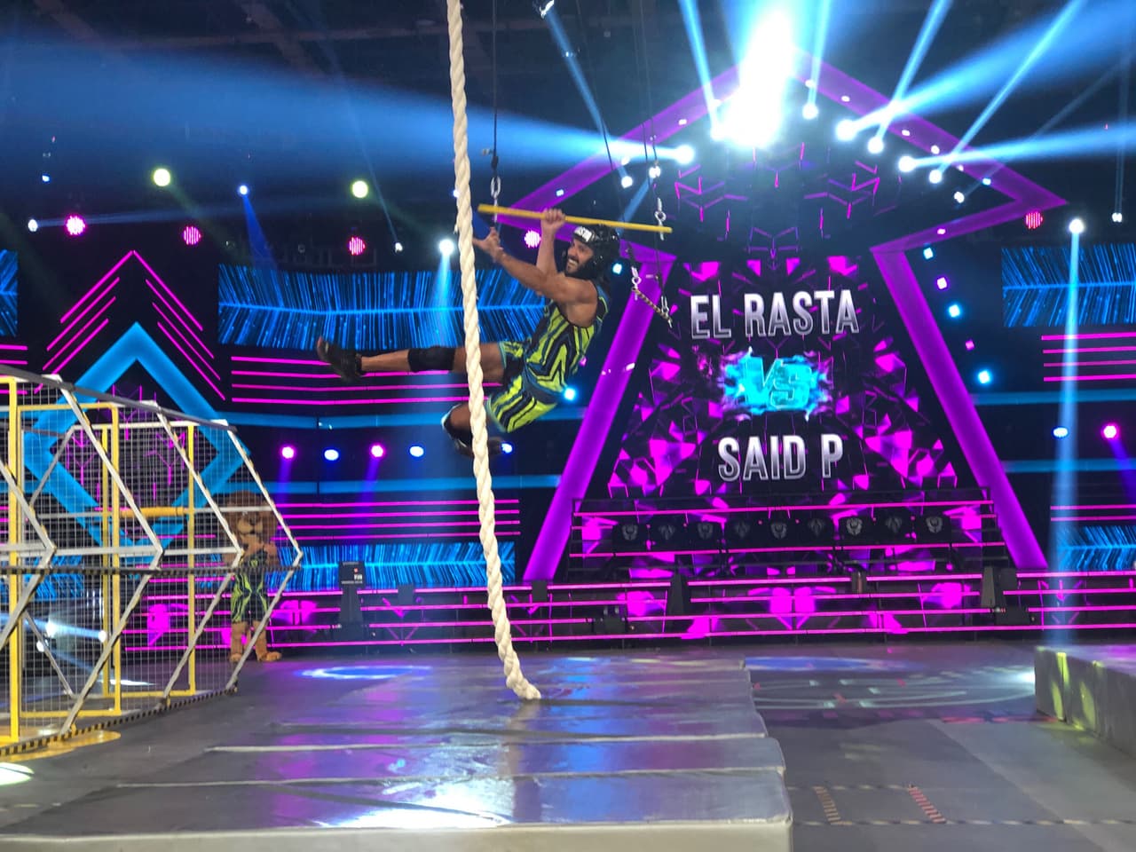 En los ‘Túneles Cruzados’ Thaily volvió a perder ante Macky. Estefanía también vio ganar a Dariana. Rasta no tuvo la misma suerte y ganó a Said P. Brandon retomó el ritmo para los suyos al vencer a Sebastián. Jeff le ganó a Agustín y Leones llegó a 1100 puntos.