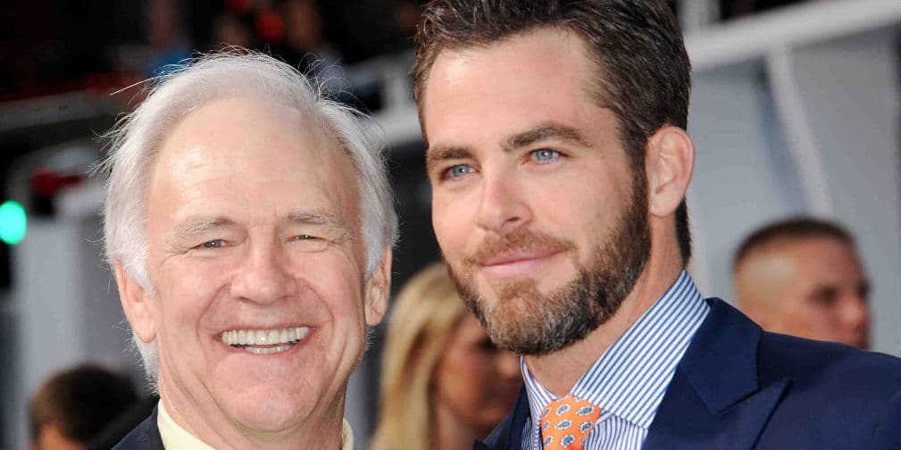 9. Robert Pine: Es el padre del también actor Chris Pine, a quien recordamos por Esto es Guerra y Star Trek.