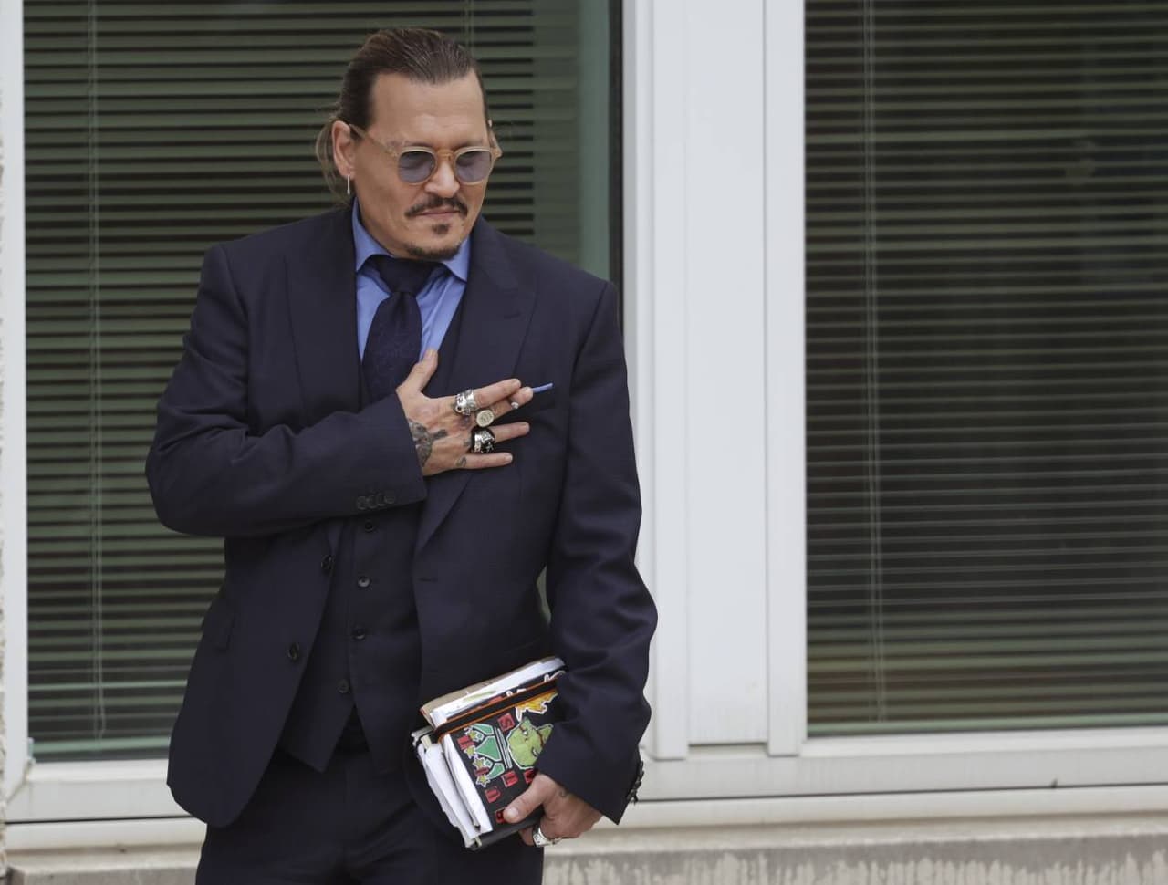 Parte del jurado en caso de Johnny Depp vs Amber se quedó dormido