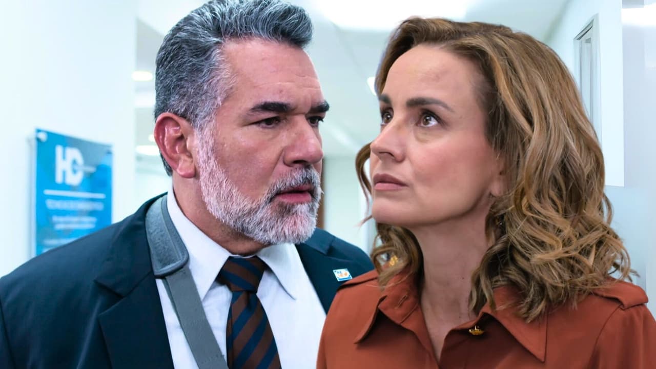 Mariana le confiesa a Enrique que Memo es su hijo