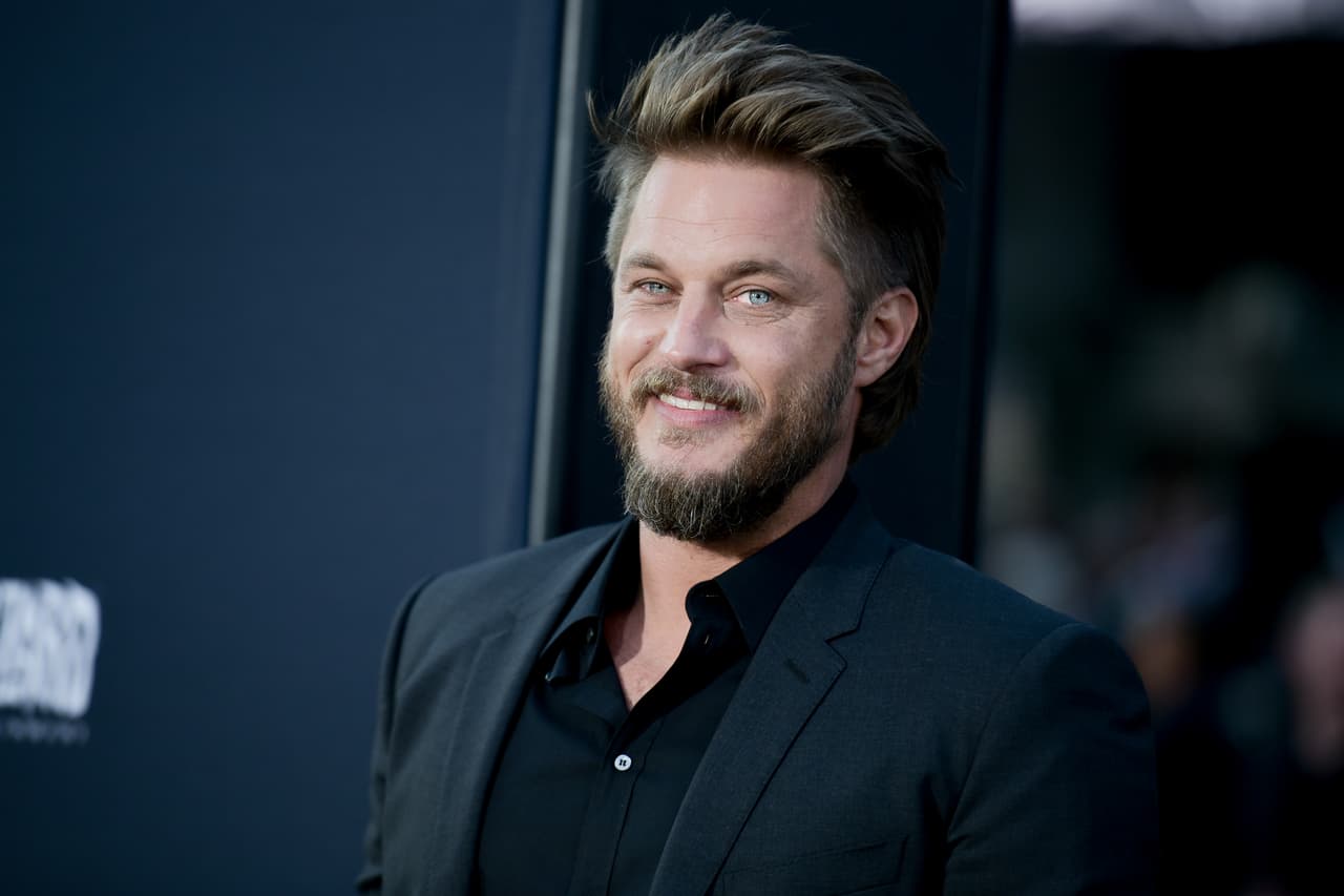Travis Fimmel, el rey Ragnar de Vikingos, tiene buena pinta para hacer de un canadiense salvaje.