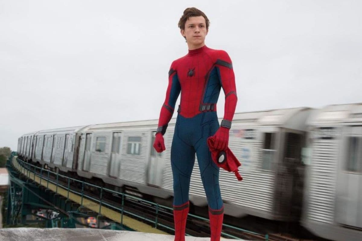 Tom Holland como Spider-Man