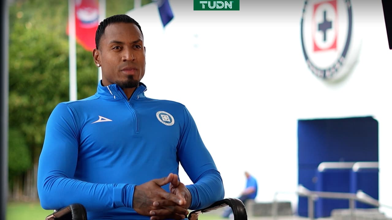 Ditta advierte que Cruz Azul saldrá a "comerse" la cancha ante América