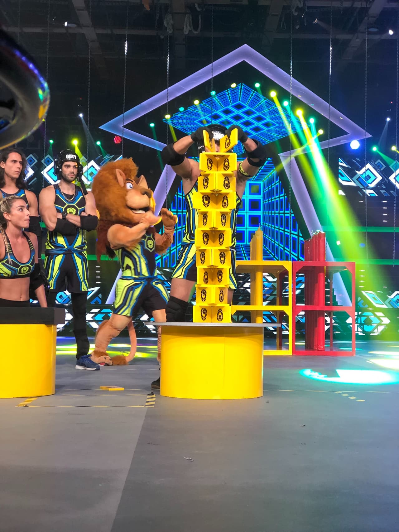 La nueva ronda la cerró Estefanía y Dariana, pero de nuevo los leones fueron los campeones, ganando 150 puntos para su equipo.
