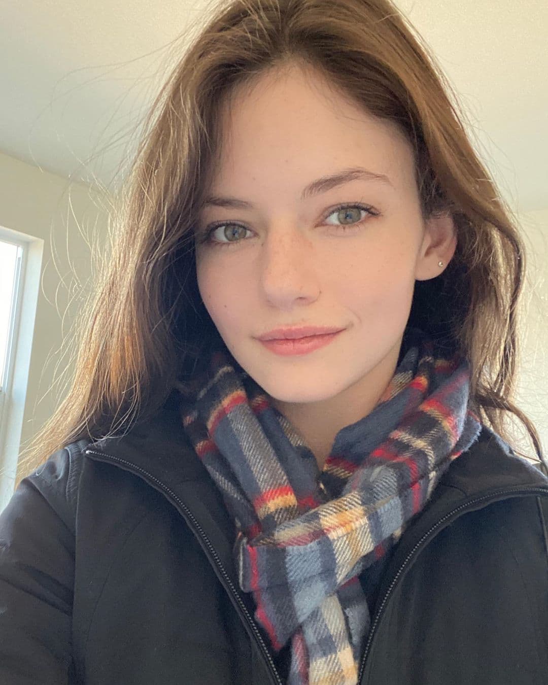 Debido a su trabajo como actriz, Mackenzie fue educada en casa por sus padres junto a su hermano mayor en Los Ángeles, California.