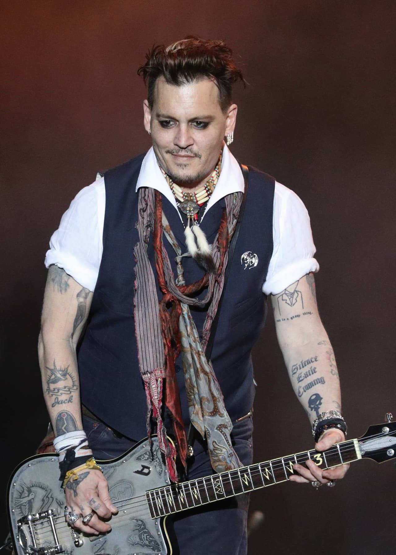 Johnny Depp, junto a su banda Hollywood Vampires, en la arena Hessentags en mayo de 1016 en Alemania.