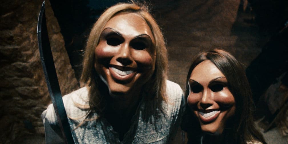 7. The Purge: La Noche de la Expiación presenta a tus vecinos usando máscaras para matar por una noche.
