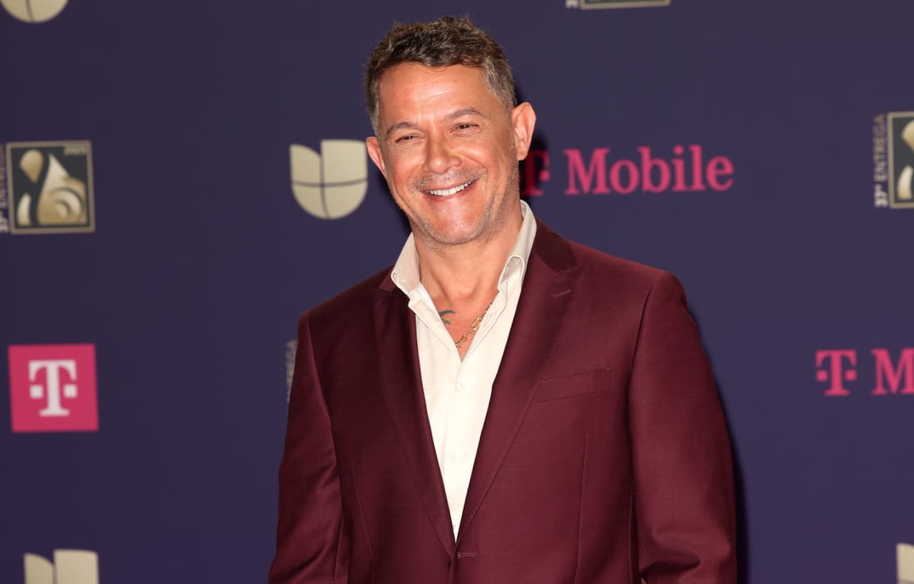 Alejandro Sanz es señalado por un grupo de fans de actitudes inapropiadas; tras la acusación de Ivet Playà