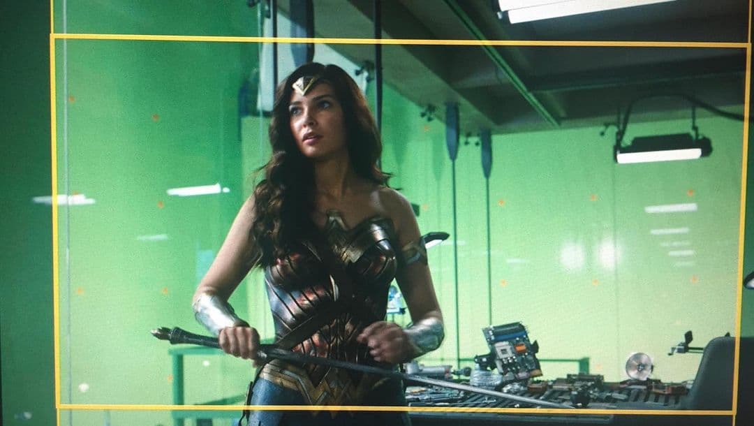 Esta no es la primera vez que Caitlin comparte imágenes de su trabajo como ‘Wonder Woman’. En julio de 2020, la modelo subió varias imágenes de su trabajo en la pantalla chica y grande, mostrando fotos inéditas vestida con el traje de Diane Prince.