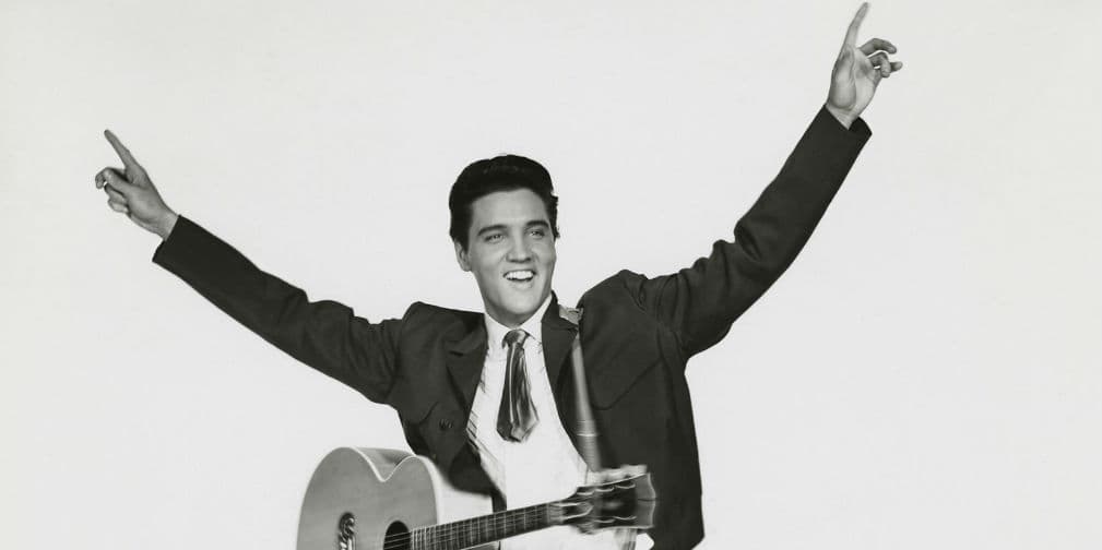 1. Elvis Presley (1935, 1977): Se han reportado avistamientos posteriores a la muerte del Rey del Rock.