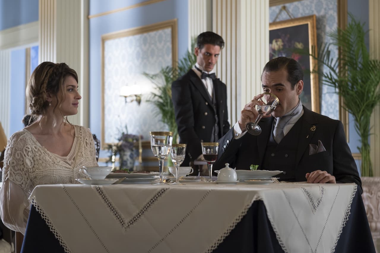 Final alternativo de 'El Hotel de los Secretos' por Televisa.com