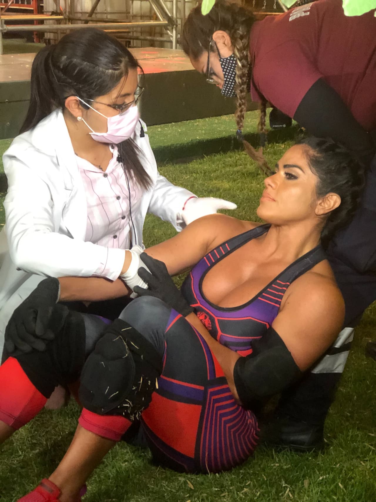 En la misma prueba, Maripily estuvo a punto de terminar el circuito pero se le dolía mucho el brazo derecho.