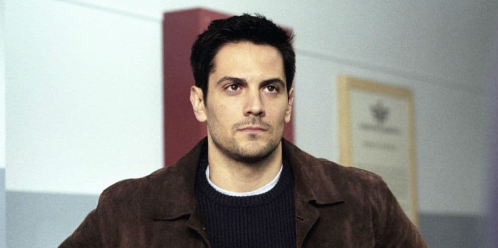 4. Michael Landes (Thomas Burke): Este policía logra sobrevivir a los embates de la Muerte... ¿cómo lo hizo?