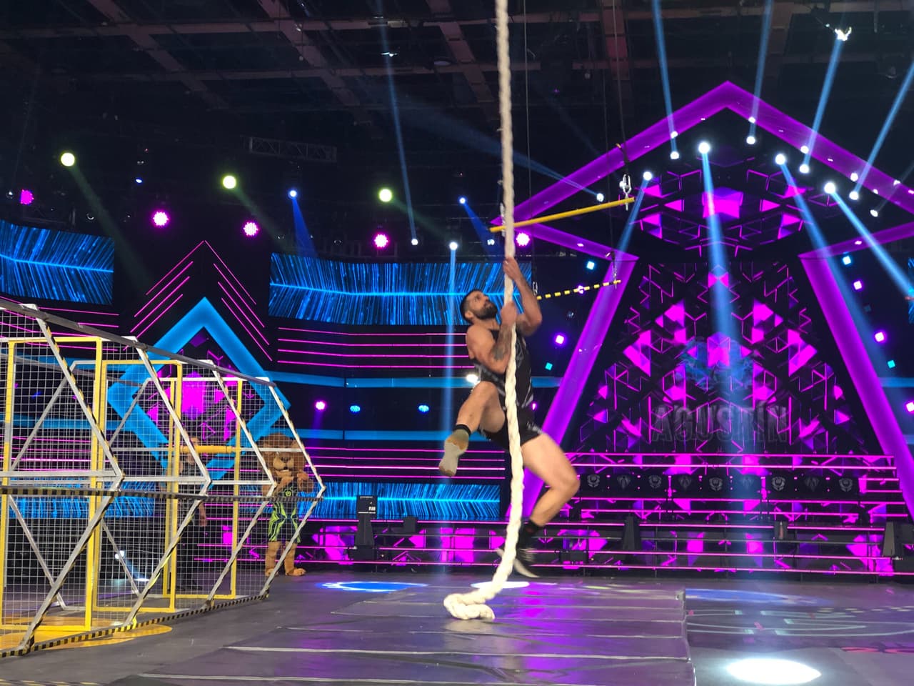 Macky mandó al duelo a muerte a Agustín en contra de Silverio y “Sexy Silver” mantuvo su lugar.