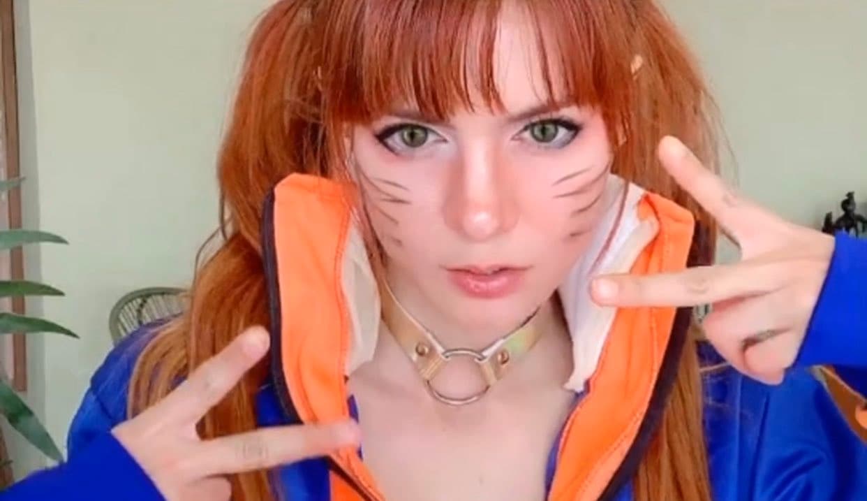 Ale Delint, la voz de Asuna en SAO, hace cosplay de Naruto sexy