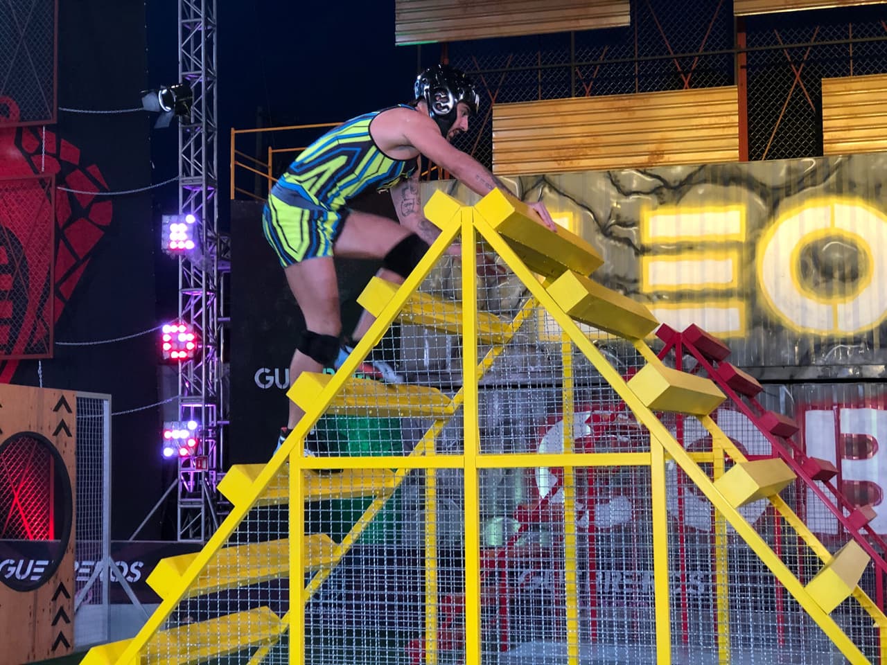 Potro y Nano dieron comienzo a la noche, con triunfo para Cobras. Reno emparejó las cosas ante Anahí, la nueva. Yann dejó atrás a Diego Montu en un duelo parejo, igual que el de Ella que le ganó a Dariana. Este punto se resolvió entre Christian y Brandon. Cobras tiró el dado y llegó a 2450 puntos, muy por debajo de los 2700 de Leones.