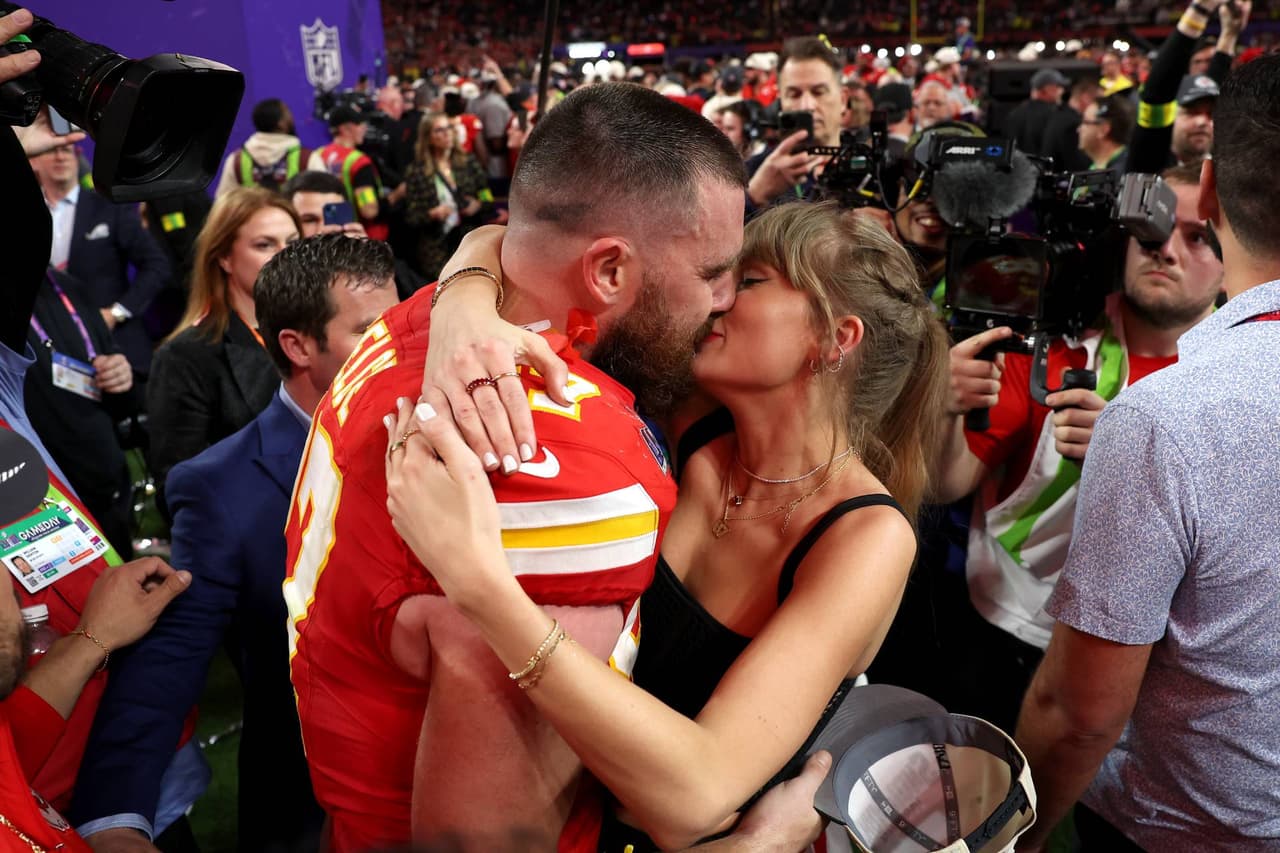 Travis Kelce y Taylor Swift.