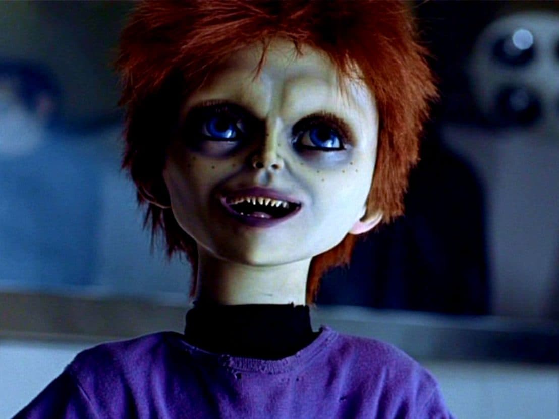 En Seed of Chucky se las arreglaron para que a través de embarazos forzados, doble personalidad y otras situaciones igual de funestas el muñeco diabólico tuviera descendencia.