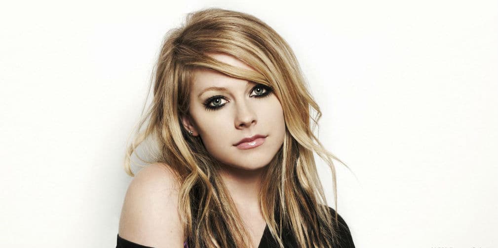 5. Avril Lavigne: La cantautora, diseñadora de modas y actriz que nació en Ontario, el 27 de septiembre de 1984.