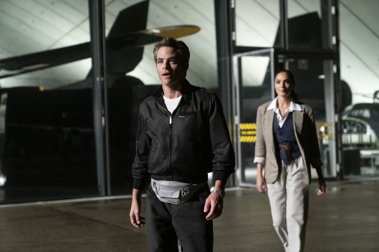 Desde el rodaje de la película anterior estaba planeado el regreso de Chris Pine como Steve Trevor.