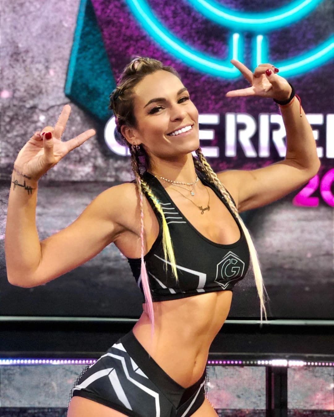 A pesar de ser eliminada el pasado 14 de julio, Jenny estuvo presente en la semana de revancha y dio todo para regresar al programa, consiguiéndolo.
