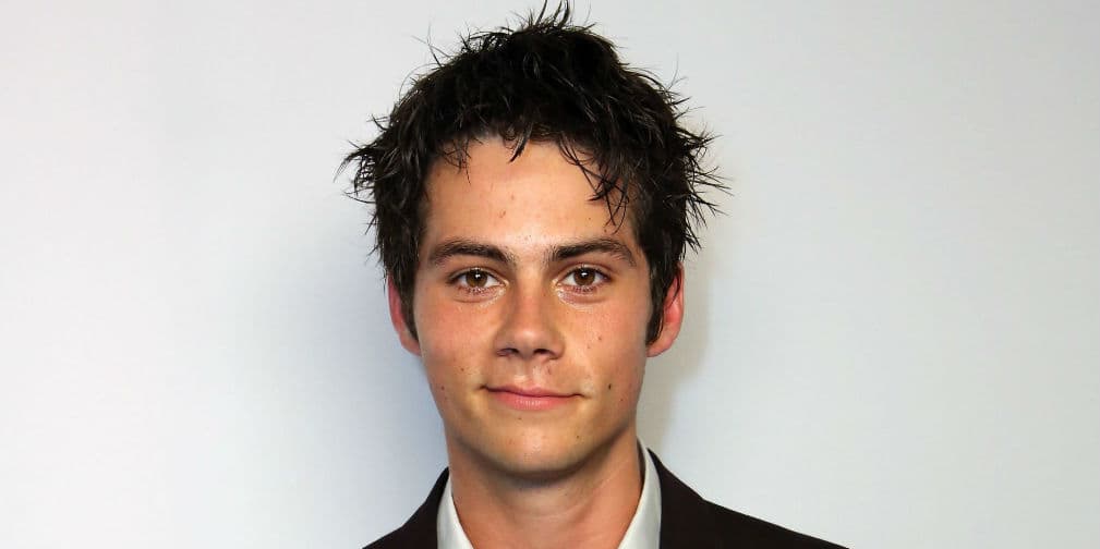 Dylan O'Brien cambia la acción por la comedia