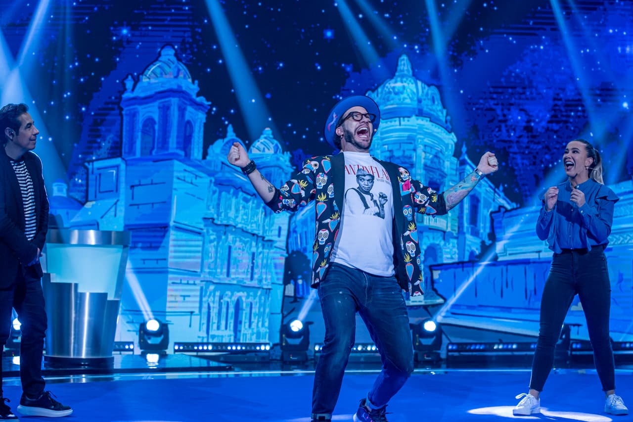 Faisy perdió en 'Cuenta Cuentos', probando 4 veces el chile, además en el 'Escenario Inclinado' se llenó de clones del también cantante y recibió la sorpresiva visita de su novia Iratxe.