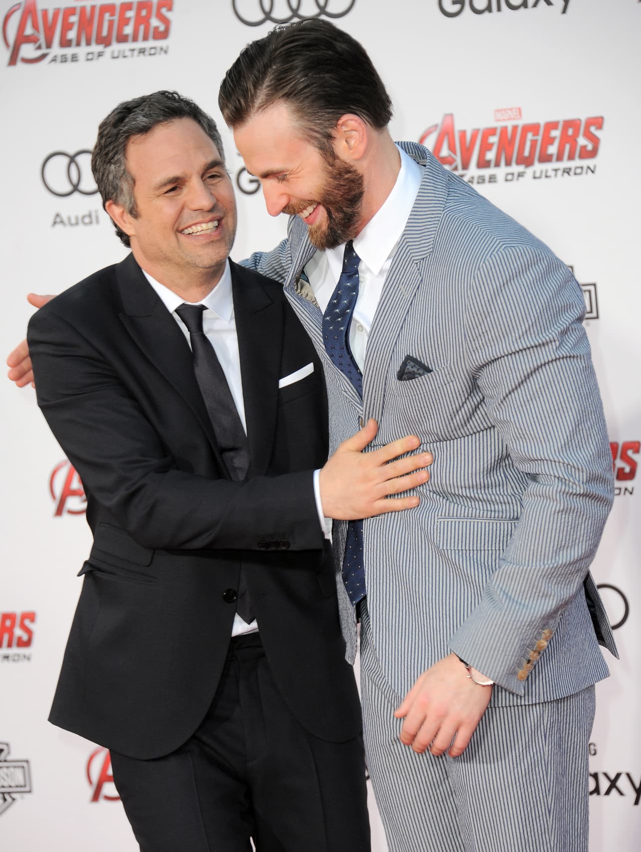 Así apoyó Mark Ruffalo a Chris Evans tras filtración de foto íntima