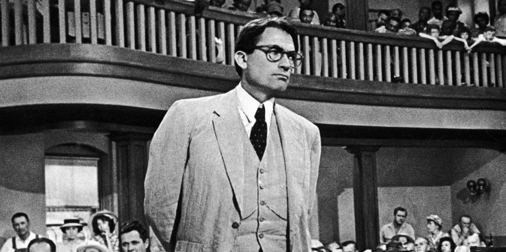 4. Atticus Finch: Interpretado por Gregory Peck en To Kill a Mockingbird, este abogado atrajo encabezados.