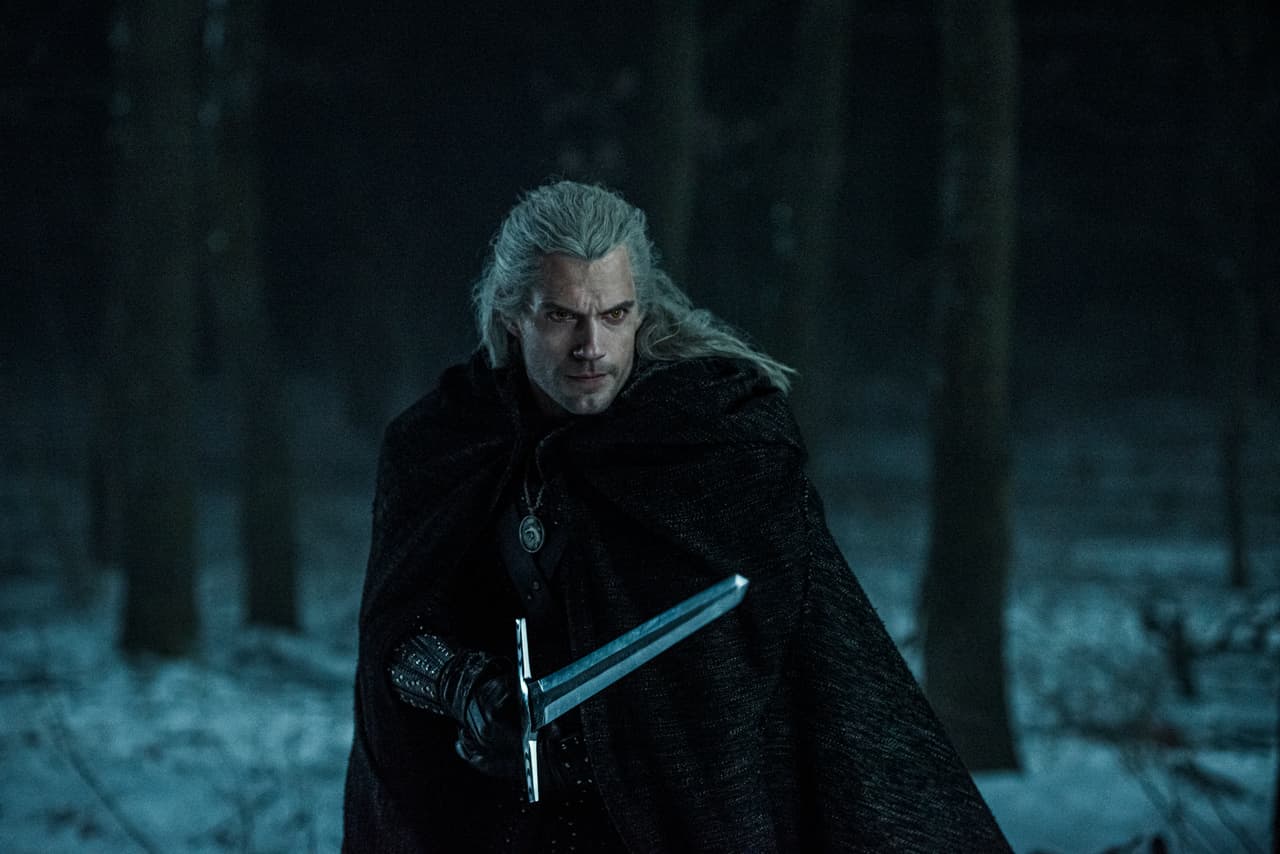 9- The Witcher. Henry Cavill sigue creciendo profesionalmente y así lo mostró con esta serie en la que compartió créditos con Anya Chalotra y Freya Allan, cuya segunda temporada se estrenará en 2021.