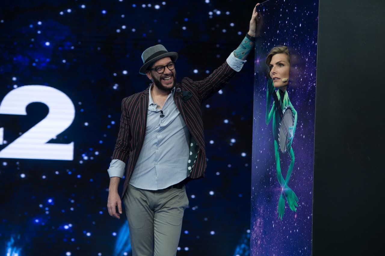 Ni ella se da cuenta de lo graciosa que luce.