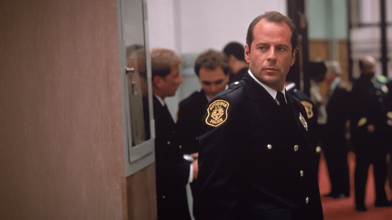Bruce Willis tendrá hoy un muy mal día por Canal 5