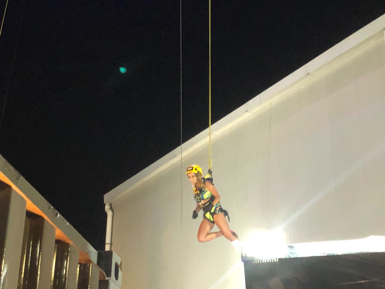 Tanto Dariana como Reno se cayeron sin terminar la prueba aérea y ambas perdieron.