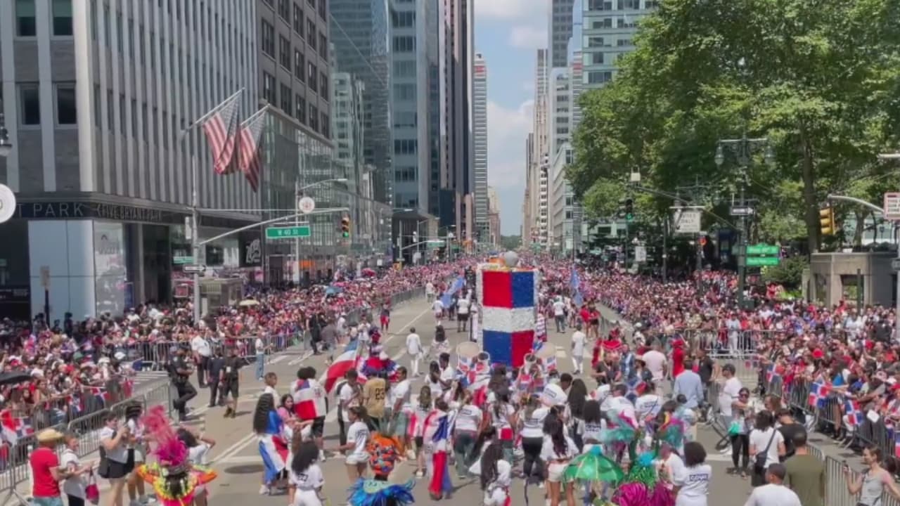Así se vivió el desfile dominicano en NY: Una colorida fiesta en el corazón de la Gran Manzana