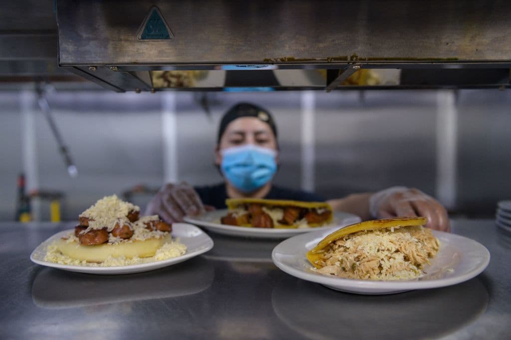 Ofrecen apoyo económico a restaurantes hispanos para mejorar o crecer su negocio