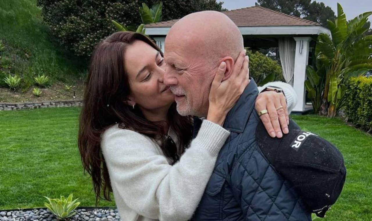 Bruce Willis reaparece en redes sociales en la boda de su hija Tallulah y conmueve a sus fans con emotiva foto