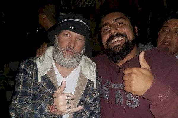 Eso pasó apenas esta semana, así que califica. Fred Durst cumplió un combo de cosas extrañas. 1)Fue DJ en un antro de Guadalajara. 2)Puso a Selena y Mi Banda El Mexicano. 3)Las bailó. Más de un fan de Limp Bizkit está de "WTF?".