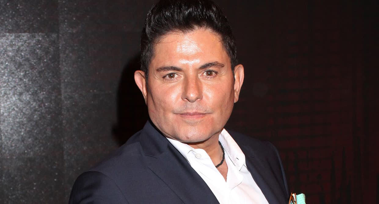 Ernesto Laguardia, desesperado, pide ayuda tras sufrir accidente automovilístico