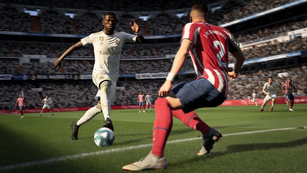 Y, claro, la licencia para modelar los rostros de los jugadores... en ciertos equipos y ligas.